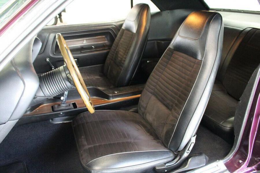 Интерьер Dodge Challenger Hardtop (JH23) 1970 года  (фото 28 из 66)